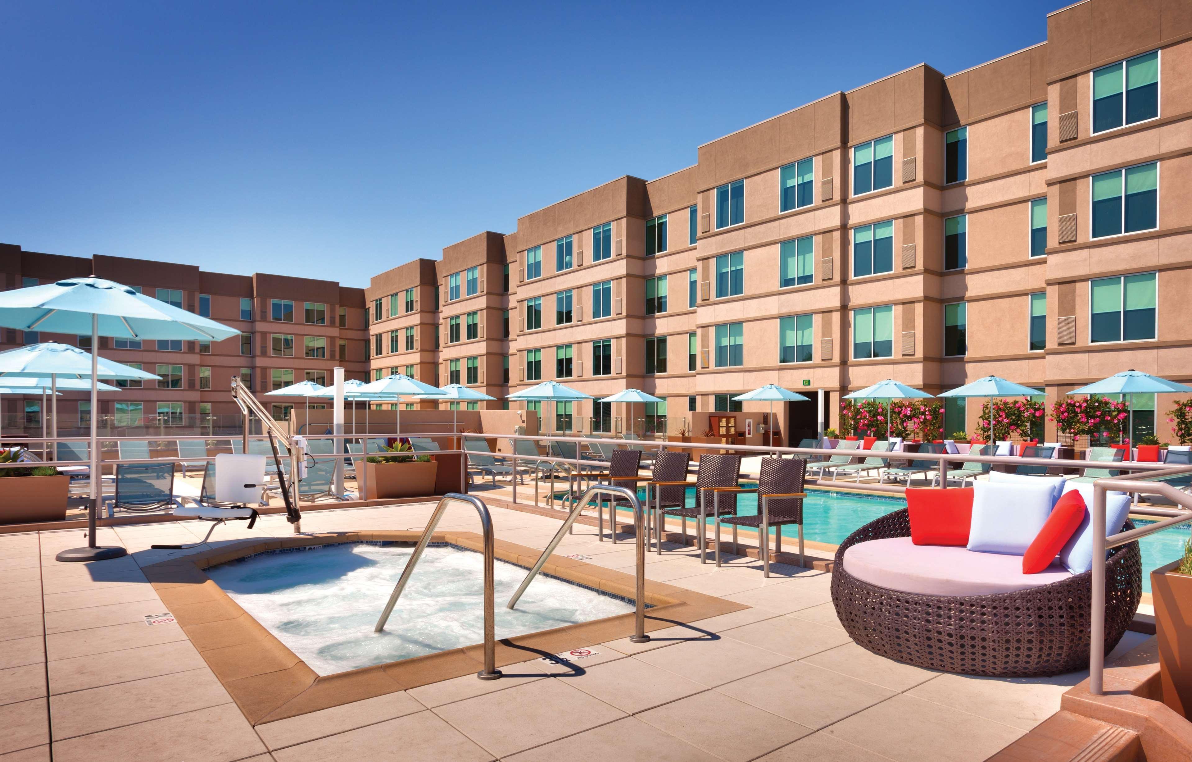 Hyatt House At Anaheim Resort/Convention Center Exterior foto